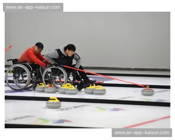 转会冰壶：从菜鸟到冰场王者的温柔转身